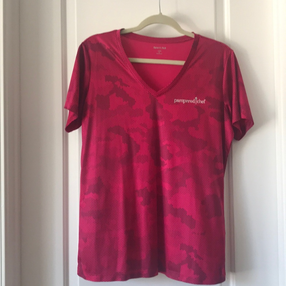 Tee Shirt with the new Pampered Chef logo.